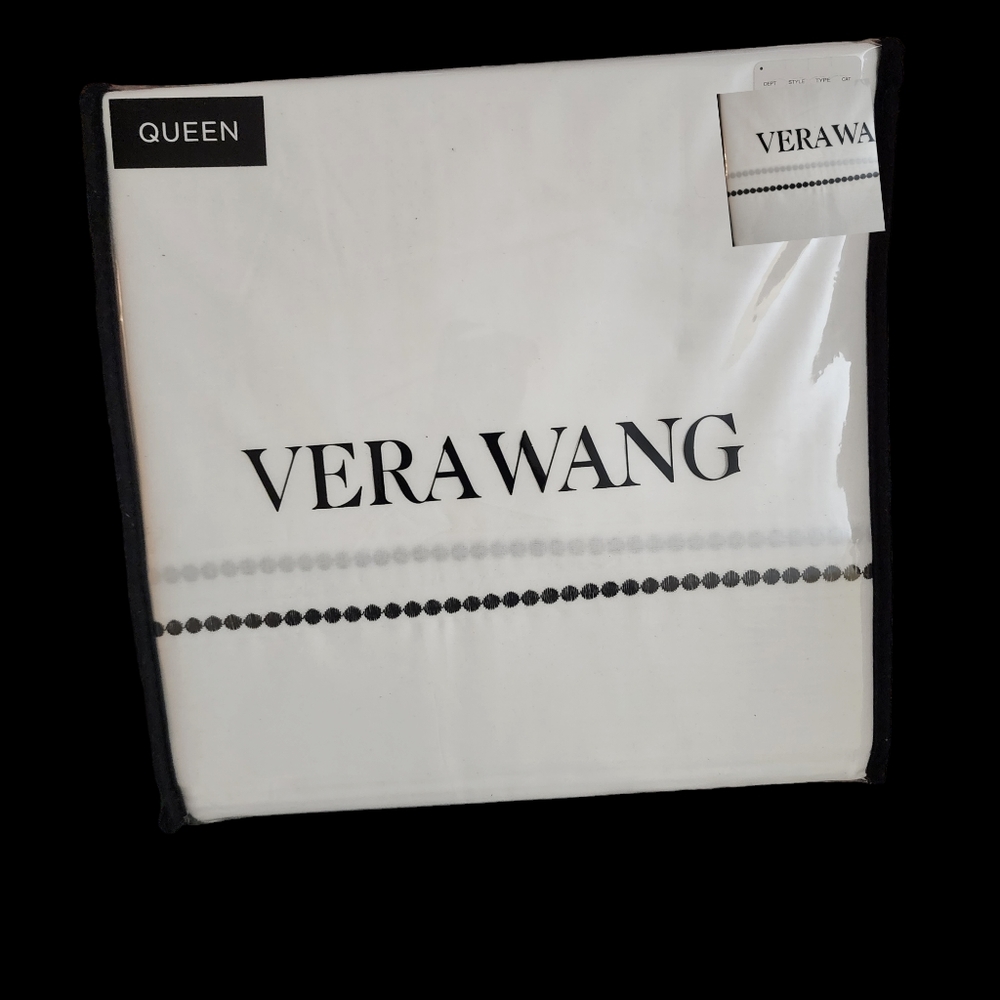 Vera Wang Luxurious Queen Sheet Set Satin Weave Black Dots White